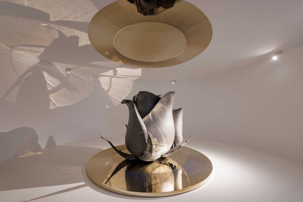 Art piece by Cai Zhisong commissioned by Lancôme for the exhibition "The Art of Absolute"