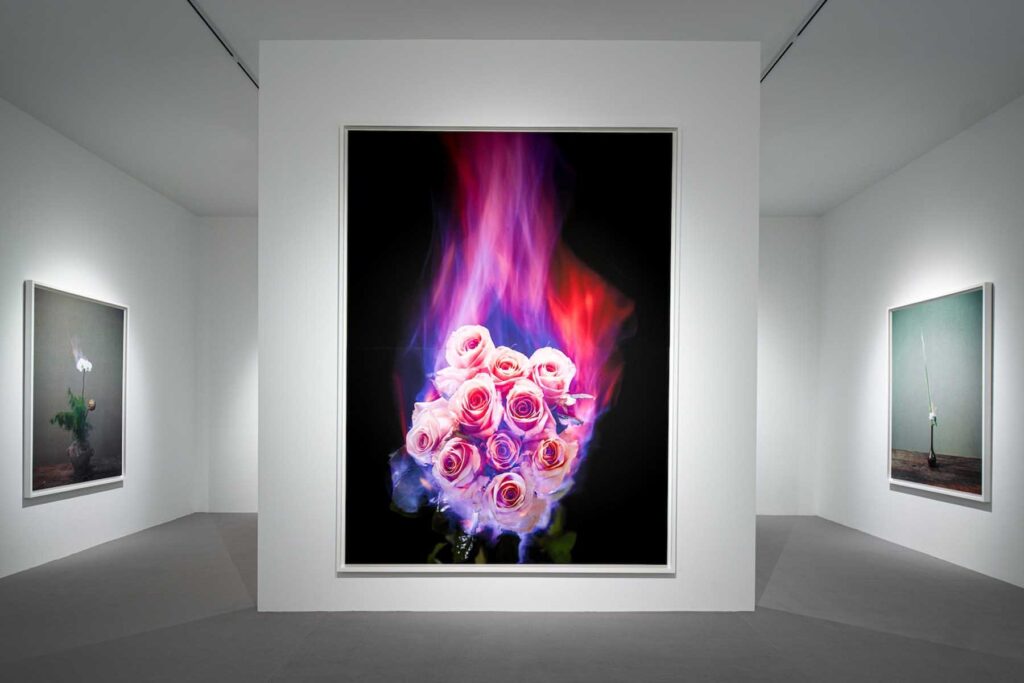 Art piece by Jiang Zhi commissioned by Lancôme for the exhibition "The Art of Absolute"