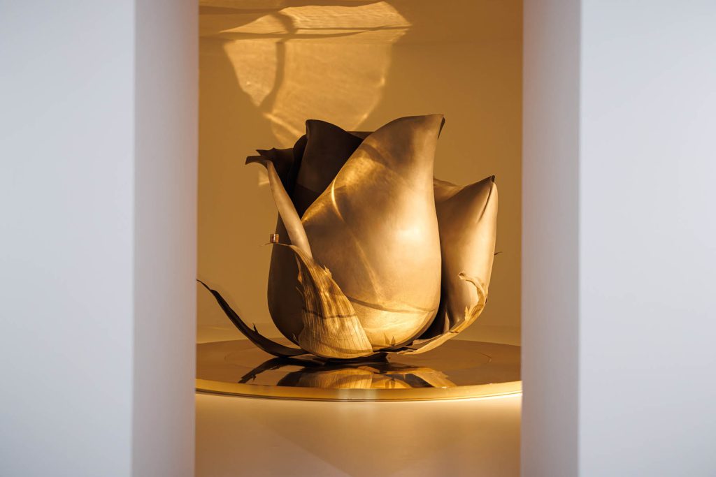 Art piece by Cai Zhisong commissioned by Lancôme for the exhibition "The Art of Absolute"