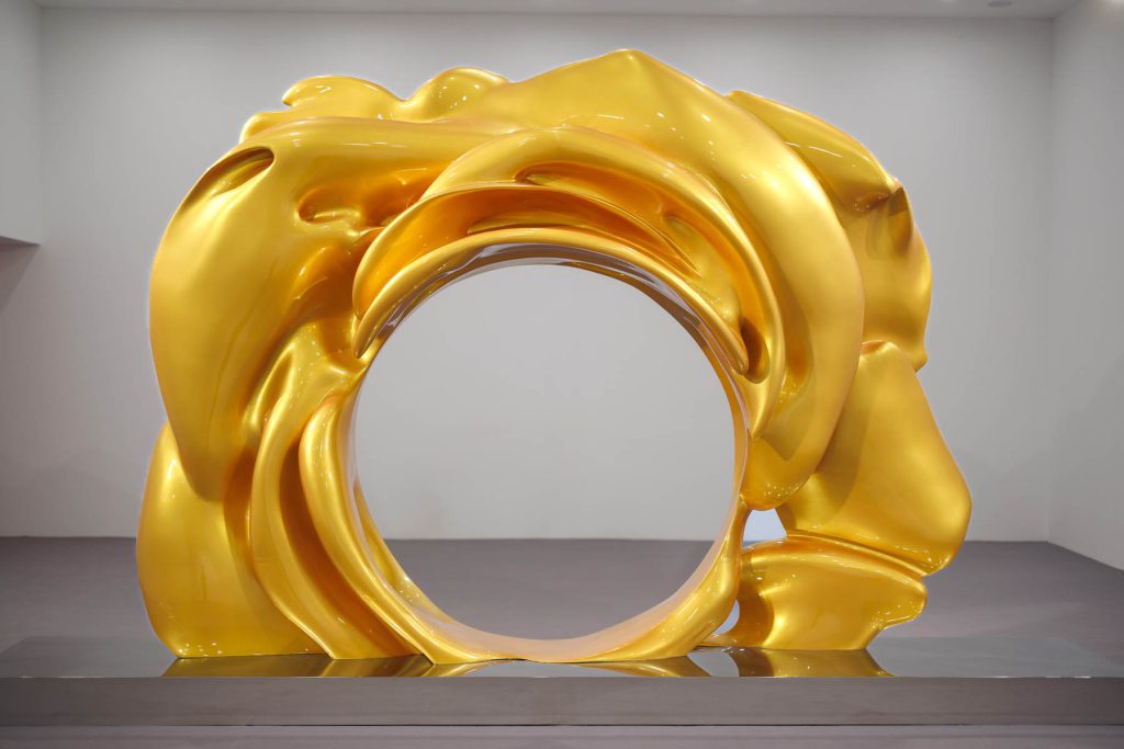 Art piece by Wang Kaifang commissioned by Lancôme for the exhibition "The Art of Absolute"