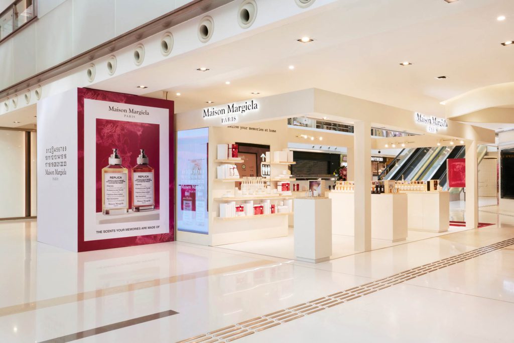 Retail and event experience created for Maison Margiela Fragrances Chinese New Year & Valentine’s Day Limited Edition (Fragrance industry).