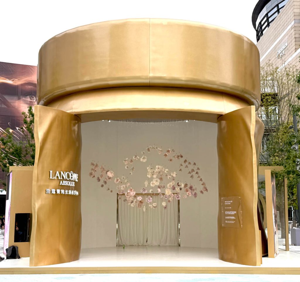 Art commission for Lancôme by Casey Curran - abs25 art exhibition