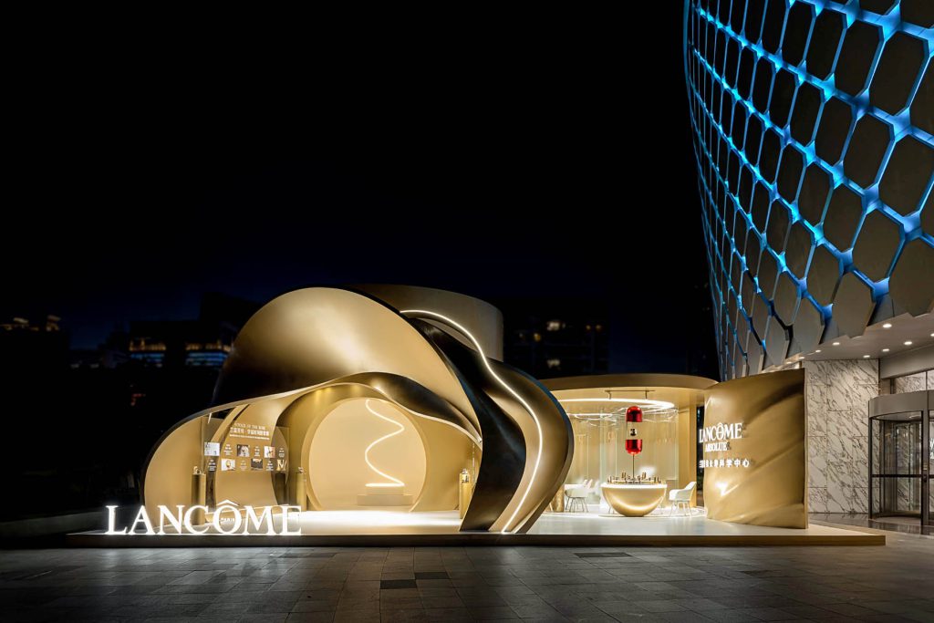 Art commission for Lancôme by Karolina Halatek - abs25 art exhibition